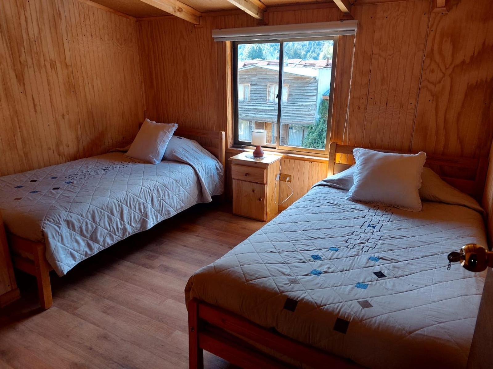 פוארטו פויוואפי Hostal Y Cabanas Ventisquero מראה חיצוני תמונה