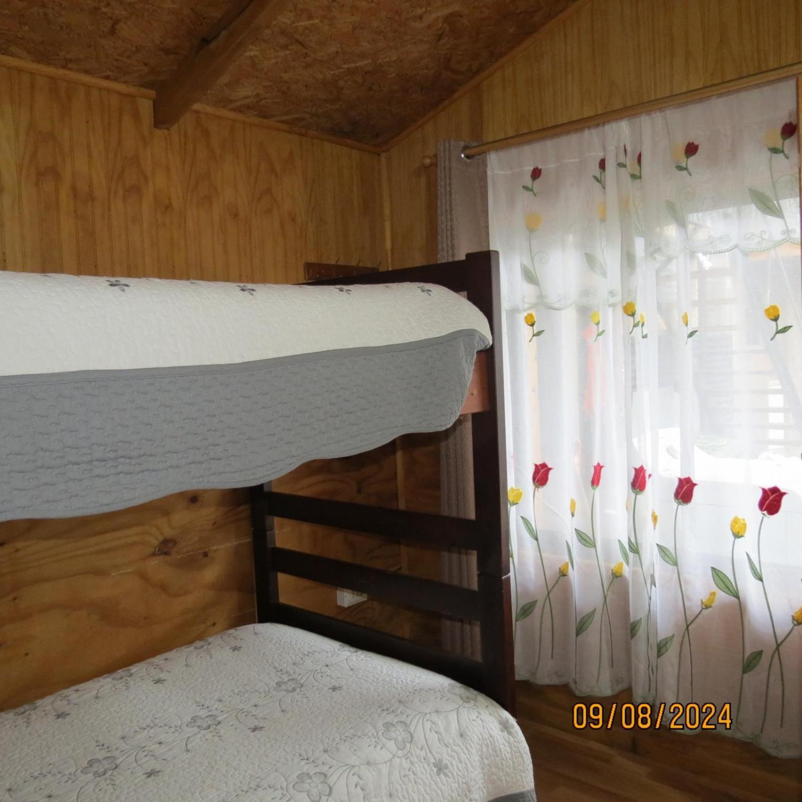 פוארטו פויוואפי Hostal Y Cabanas Ventisquero מראה חיצוני תמונה